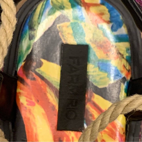 Size 11 Farm Rio Beaded Banana Platform Sandal - Picture 6 of 9